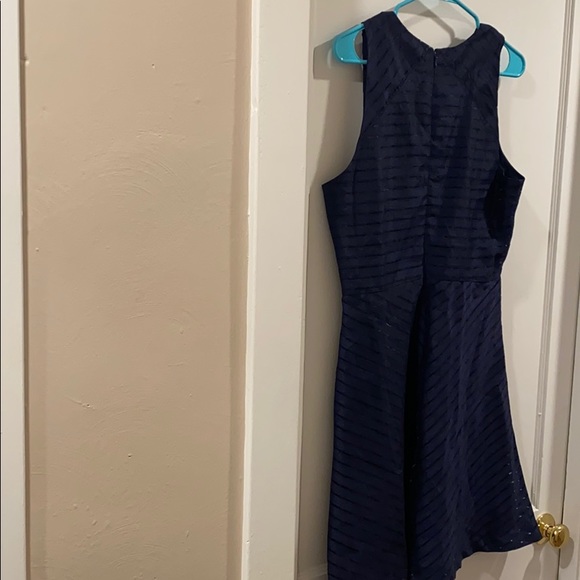 NavyBlue Banana Repub Dress. Perfect for holidays! - Picture 5 of 6